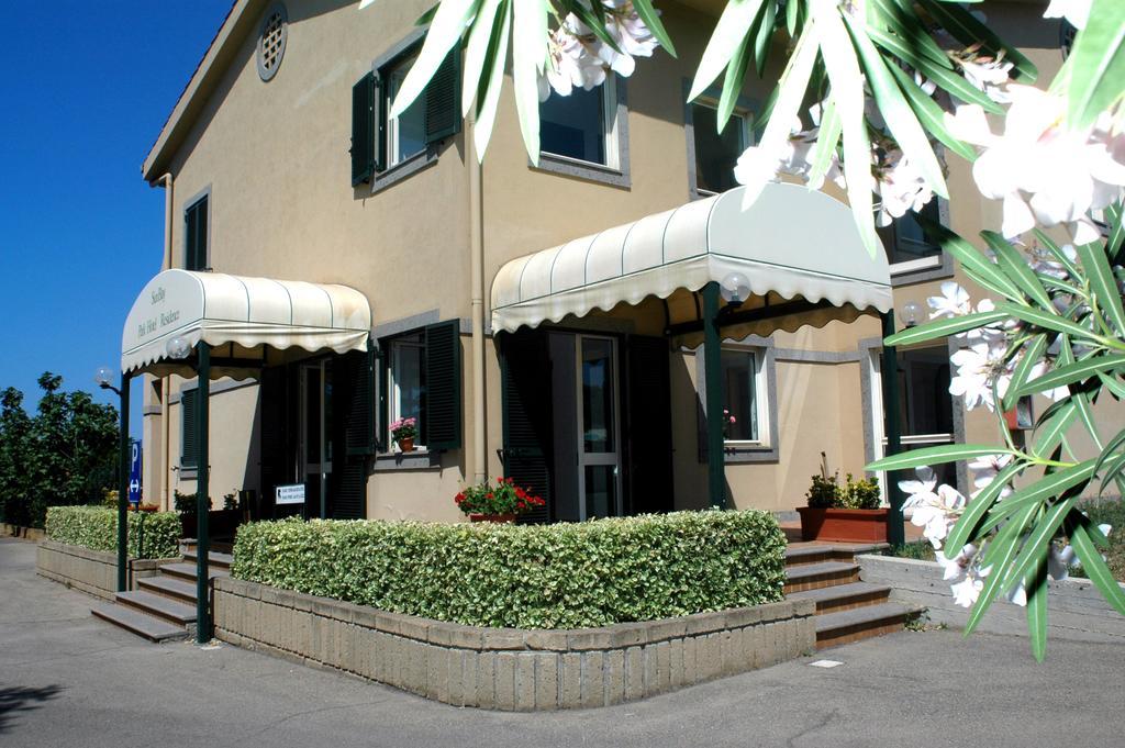 Hotel Baia Del Sole Civitavecchia Exterior foto